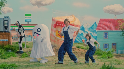 香取慎吾さんが出演するテレビCM「ファミマのフラッペつくりかたダンス篇」