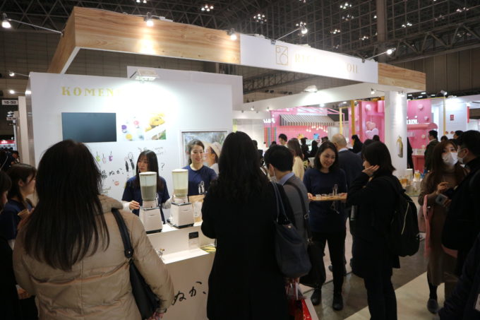 女性が多く訪れた「第3回美容・健康食品EXPO」における神明きっちんのブース