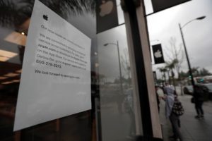 米アップル、中国圏を除く世界の直営店を２週間一時閉鎖すると発表
