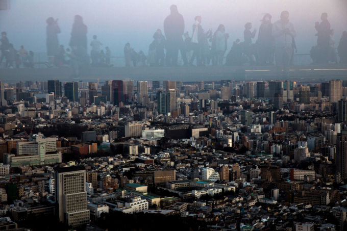 上空から見た渋谷と人々