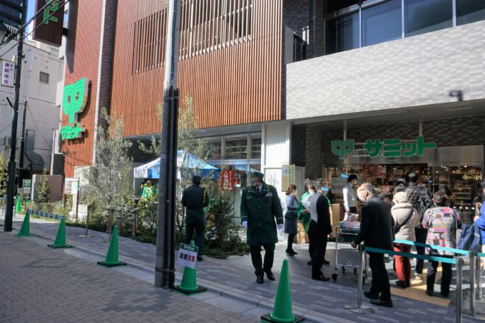 サミット西荻窪駅南店 がオープン 小型店と感じさせない総菜売場がスゴイ 小売 物流業界 ニュースサイト ダイヤモンド チェーンストアオンライン