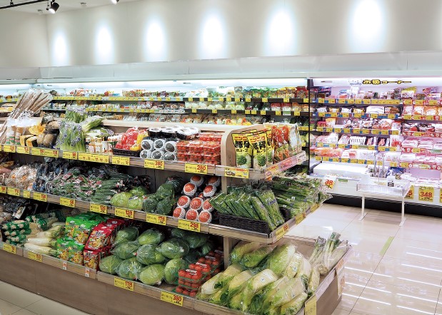 ウエルシア イオンタウン幕張西店の食品売場