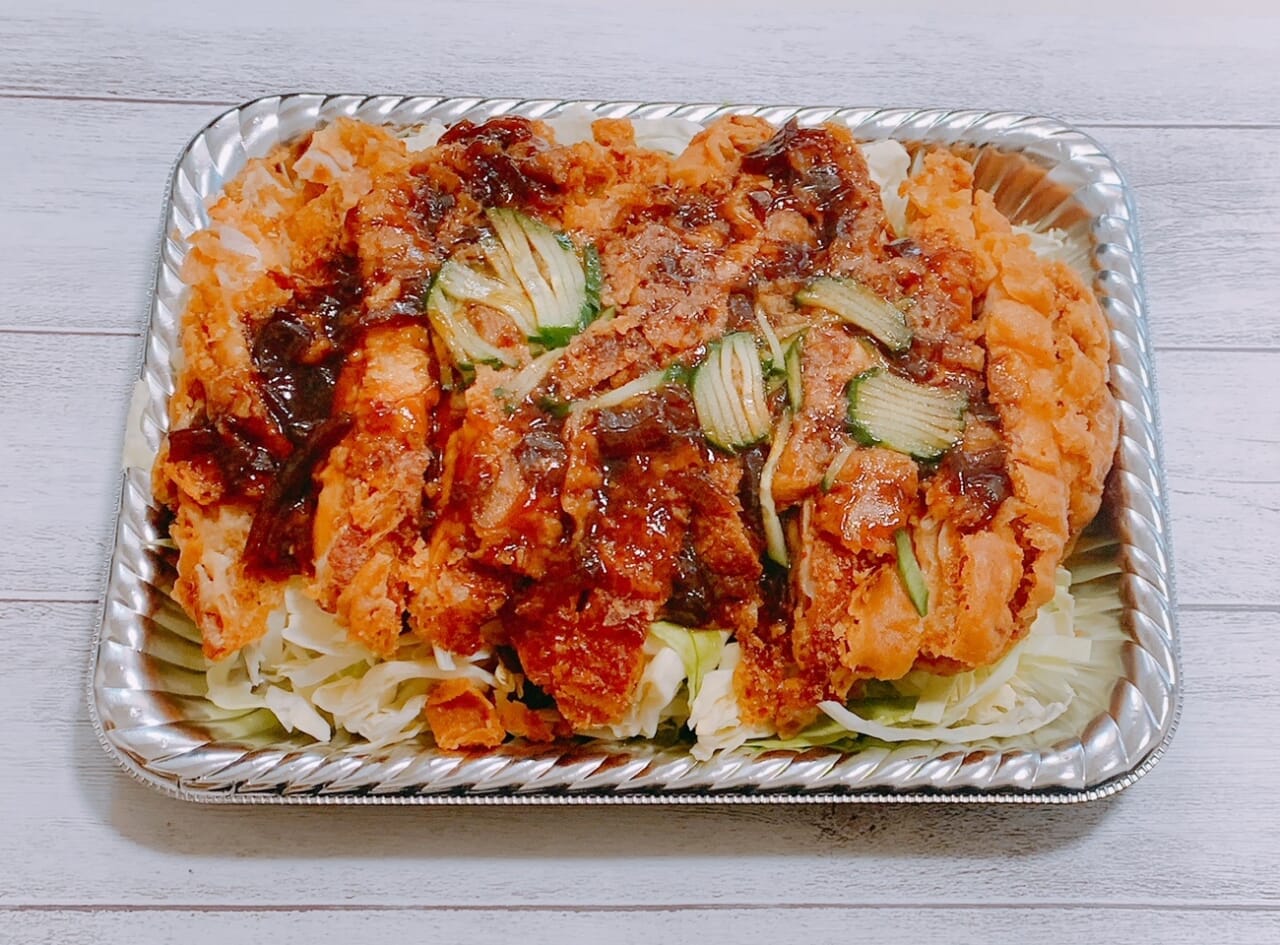 ボリューミーな「油淋鶏」