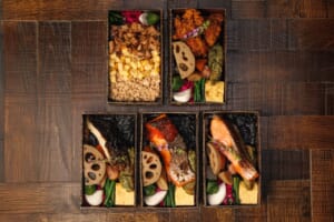 SALON GINZA SABOU こめ食堂ののり弁