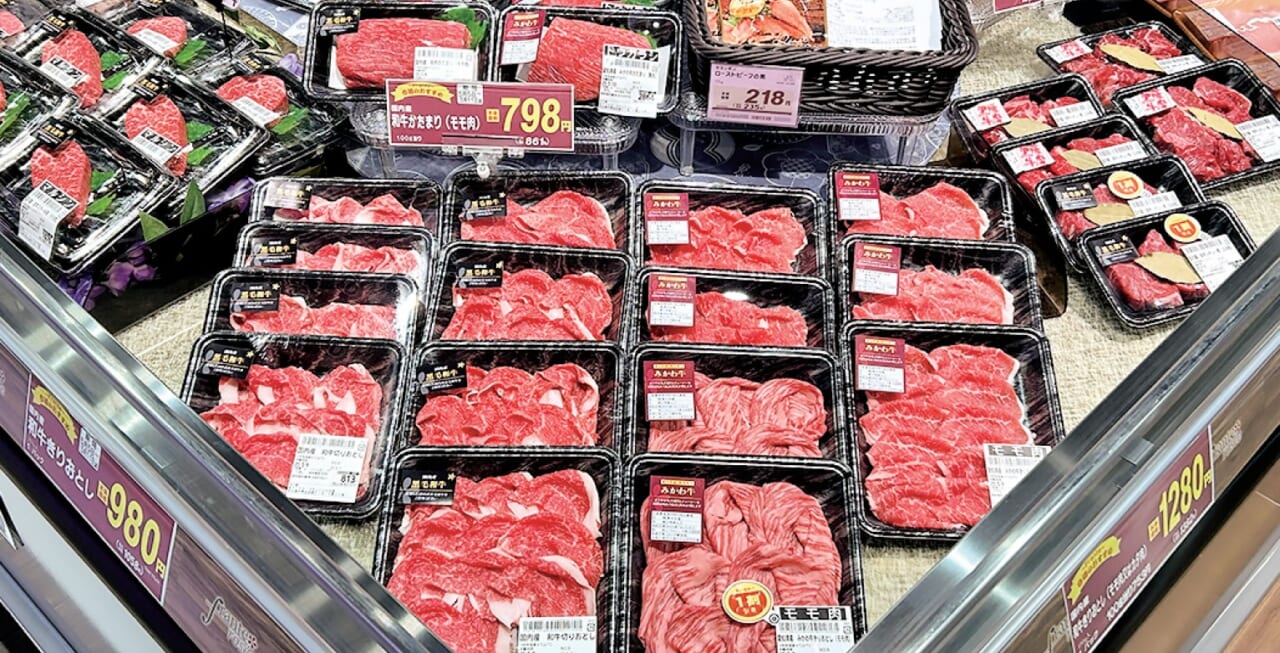 精肉コーナーの牛肉