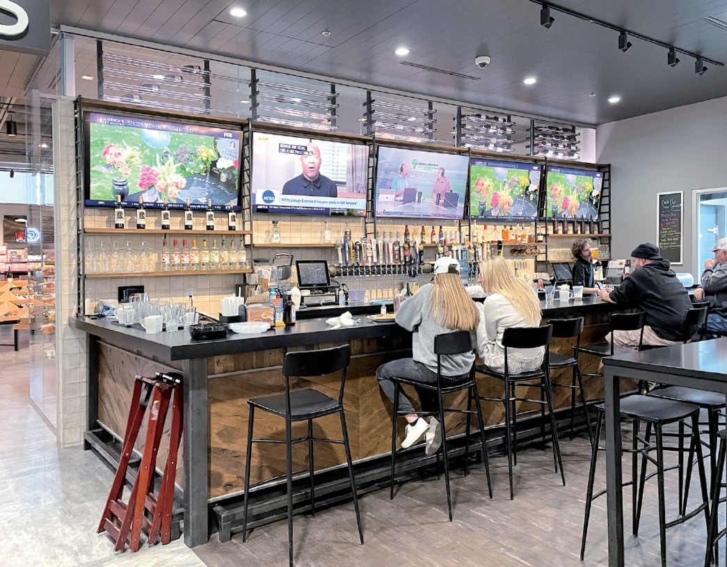 イートインスペースのバー