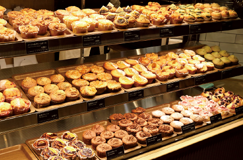 カフェブリッコ マフィンに並ぶマフィン