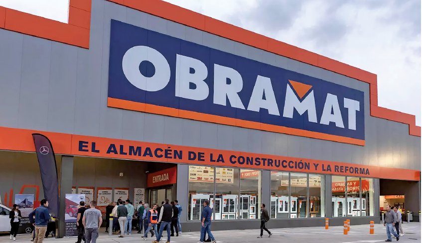 アデオグループの倉庫型プロ業態のオブラマット